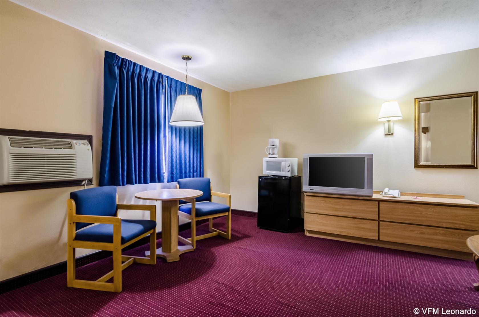 Econo Lodge Junction City I-70 Near Fort Riley Extérieur photo