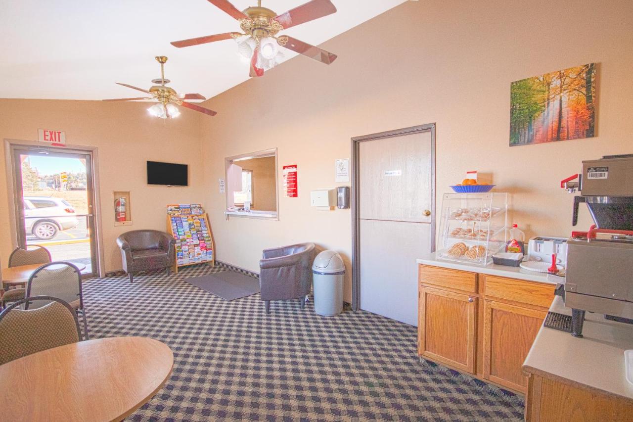 Econo Lodge Junction City I-70 Near Fort Riley Extérieur photo