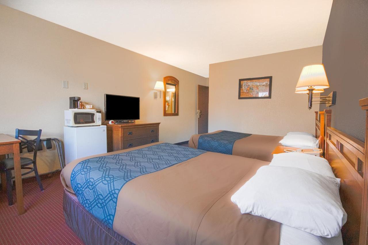 Econo Lodge Junction City I-70 Near Fort Riley Extérieur photo