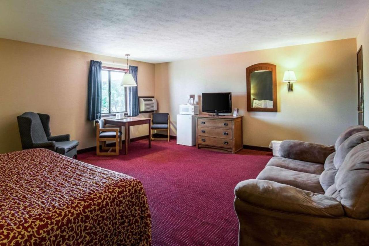 Econo Lodge Junction City I-70 Near Fort Riley Extérieur photo