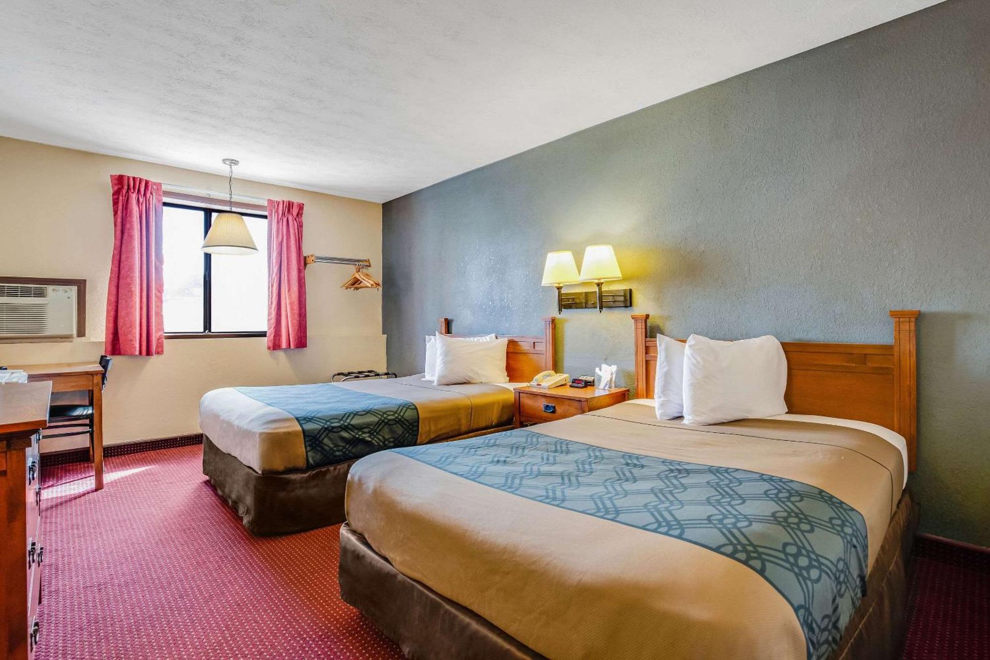 Econo Lodge Junction City I-70 Near Fort Riley Extérieur photo